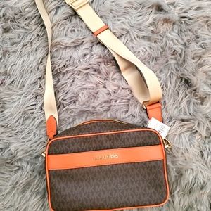 MK KENLY LG CAMERA CROSSBODY Tangerine